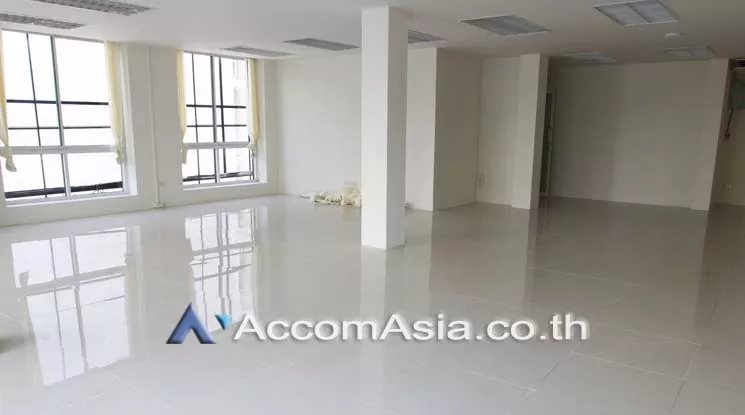 7  Office Space For Rent in sukhumvit ,Bangkok BTS Phrom Phong AA17079
